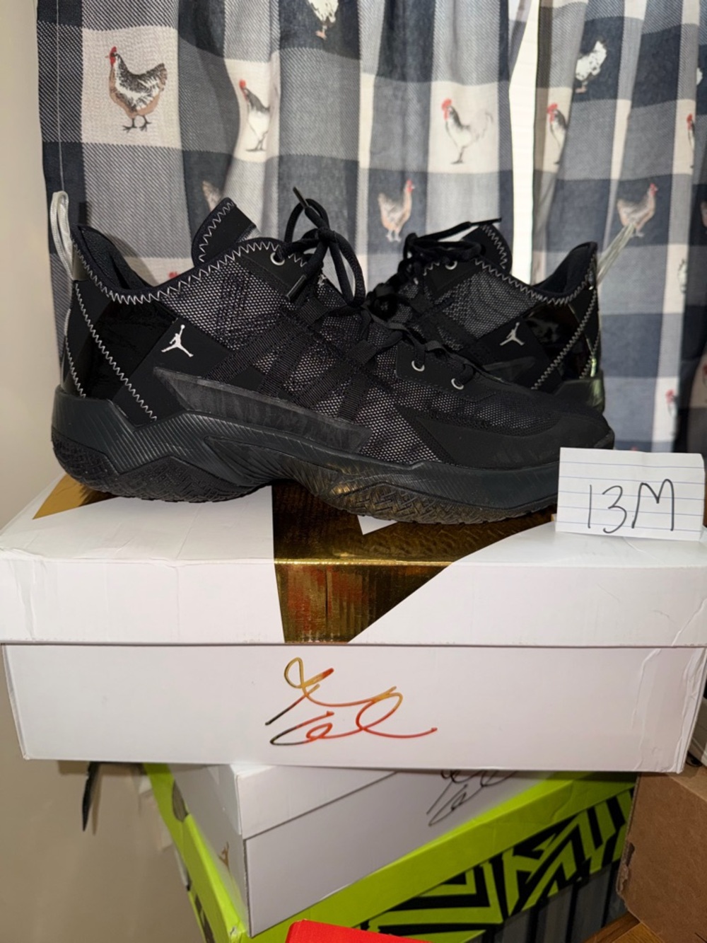 Jordan Men’s Black Low-Top Athletic Basketball Shoes